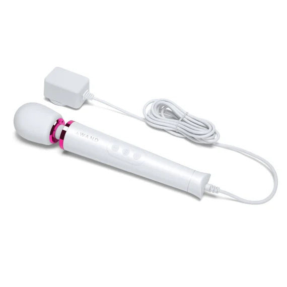 Le Wand Petite Plug In Wand - White