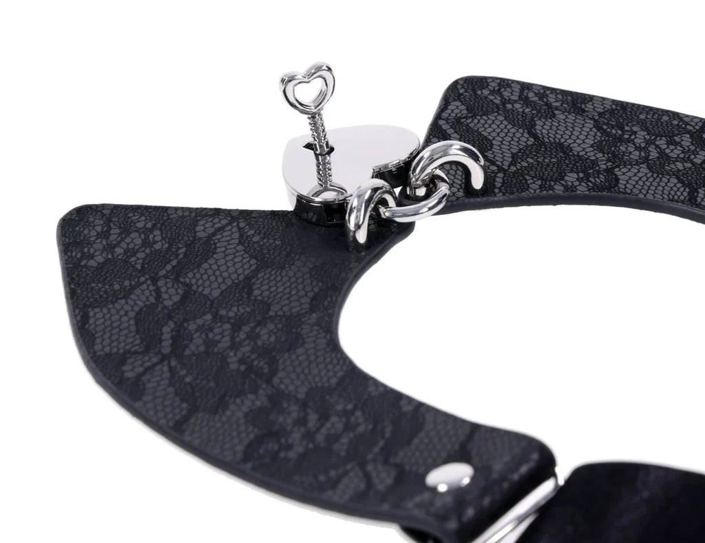 Sex & Mischief Heartbound Lace Day Collar