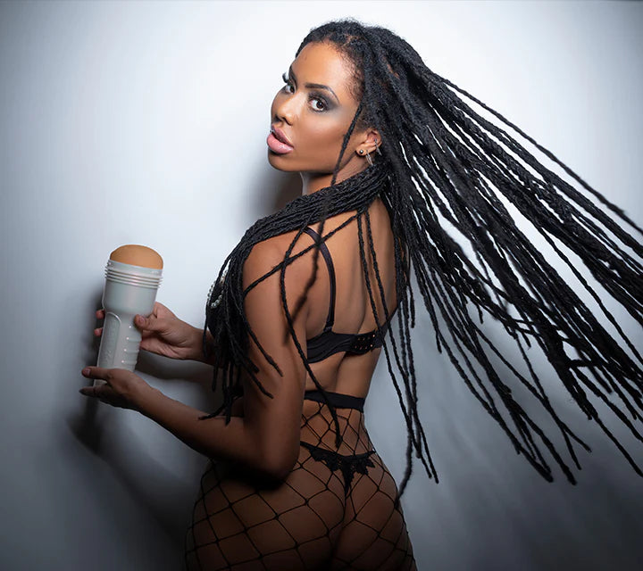 Fleshlight - Kira Noir