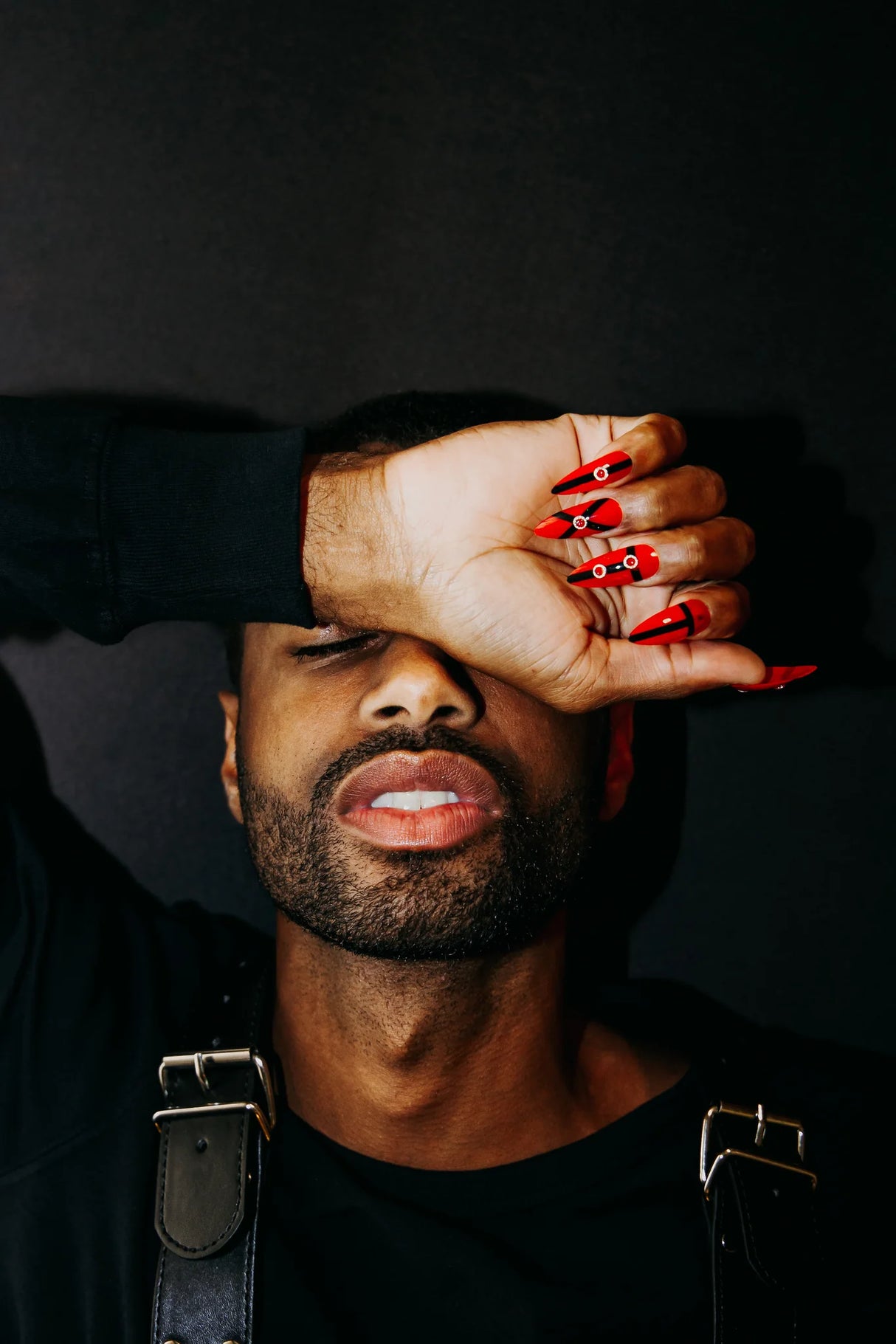 Rave Nailz - Bondage