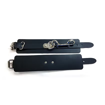 Rouge Rubber Wrist Cuff-Black