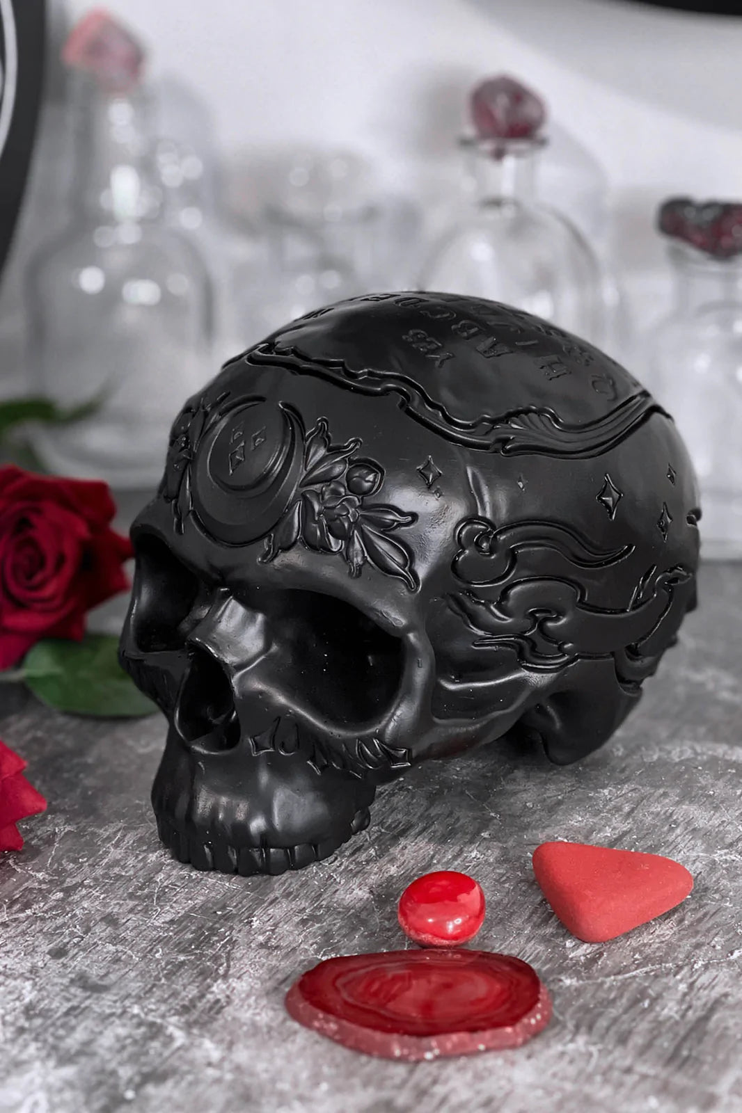 Spirit Board Resin Skull - Black