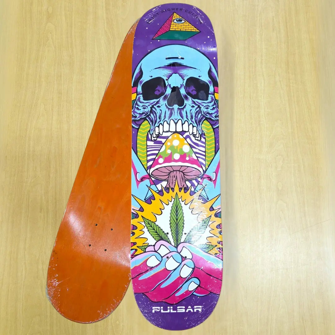 Pulsar: Skateboard "Blue Skull/ Mushroom"