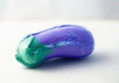 Bath Bomb: Eggplant